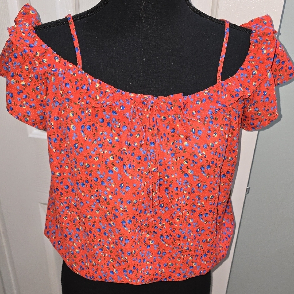 Floral Ruffle Off-Shoulder Top - Red - Picture 2 of 12